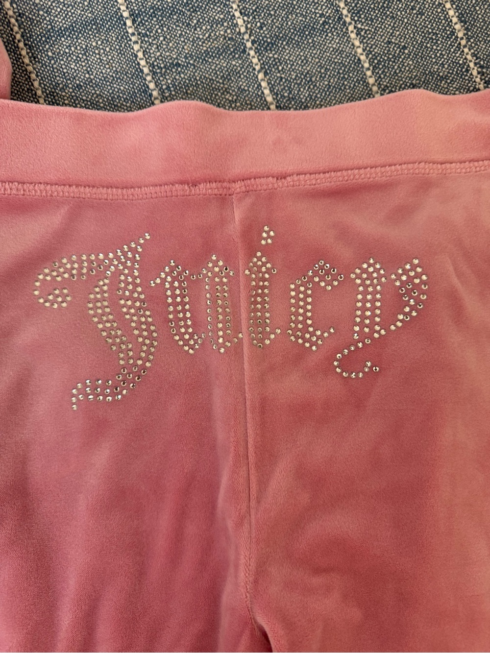 Juicy Couture Pink Velour Hoodie & Shorts Set - Picture 2 of 7